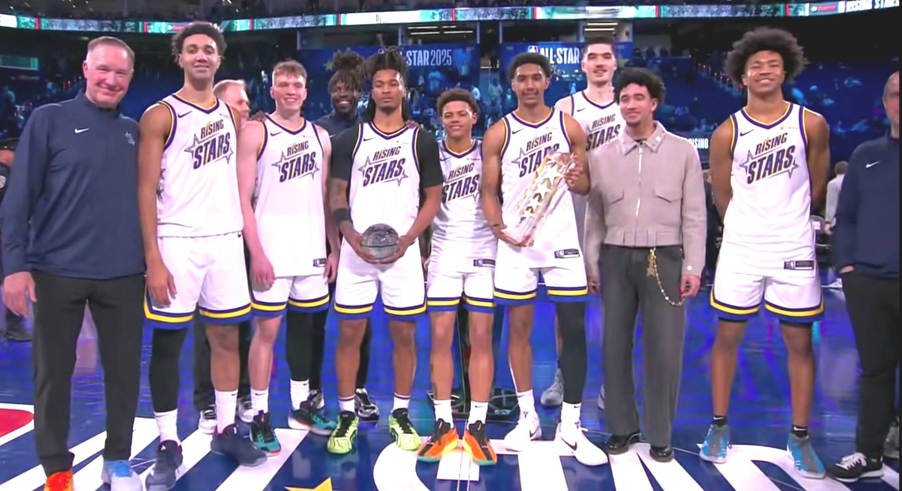 全明星赛倒计时，明尼苏达森林狼清晨远射贴柱，细节引发关注，压力陡增，临场指挥获称赞的简单介绍-开云娱乐平台